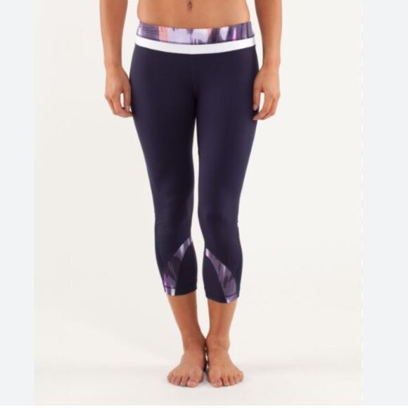 lululemon athletica Pants - Lululemon‎ Run Inspire Crop II size 8 Purple Capri Deep Indigo Mirage White